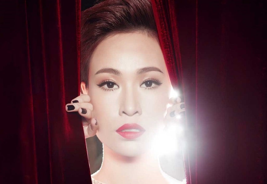 Ca sĩ Uyên Linh - Quán quân Vietnam Idol là Báo Mắt Biếc