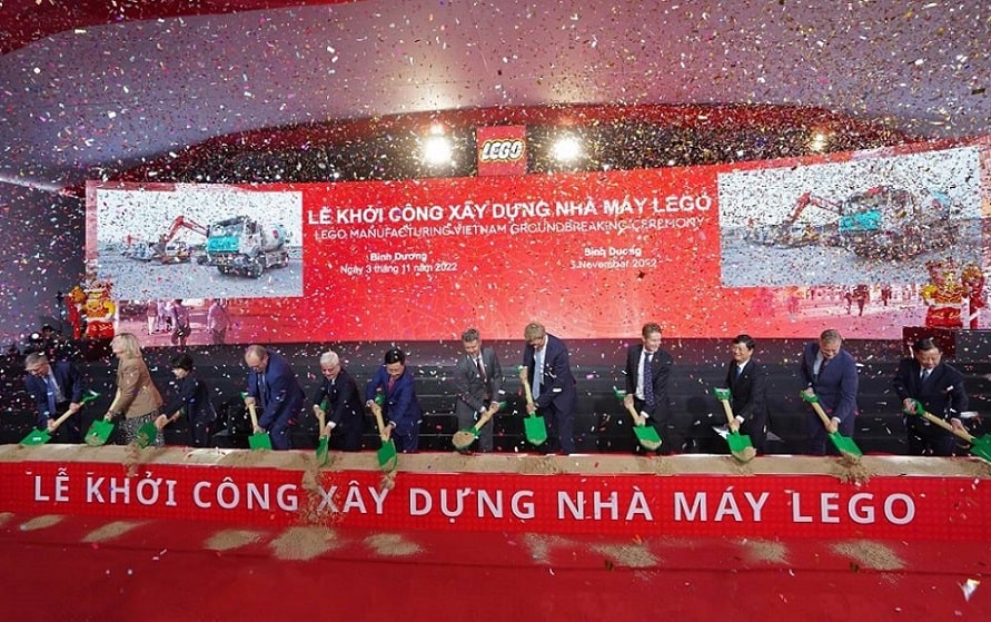 Hoành tráng với lễ khởi công xây dựng nhà máy LEGO