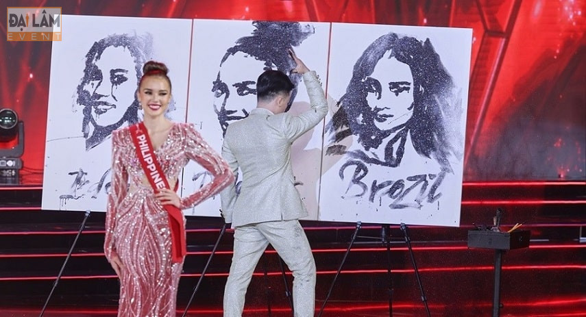 Họa sĩ Hồng Minh trình diễn trực tiếp tại chung kết Miss Charm