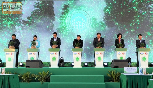 Net Zero - Lễ khởi động dự án trồng cây ở Hà Nội 