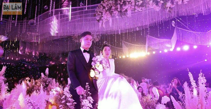 Siêu đám cưới của cơ phó tại Hà Nội với dàn siêu xe 200 tỷ