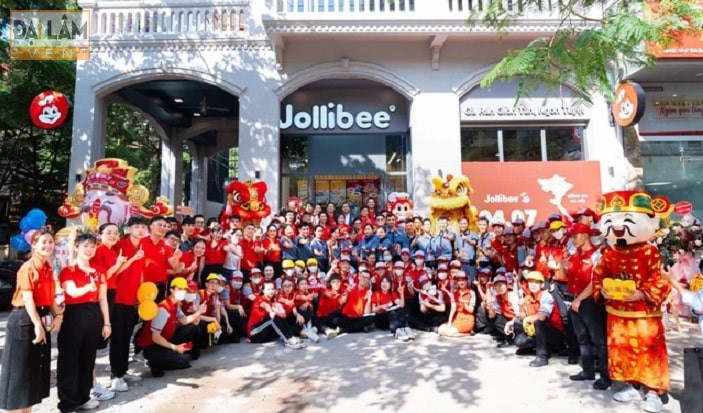 Lễ khai trương cửa hàng thứ 6 của Jollibee tại Hà Nội