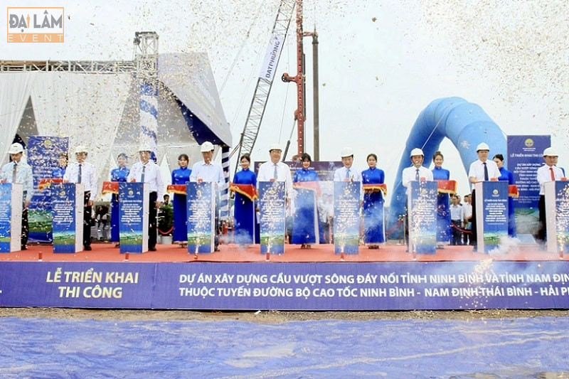 Lễ triển khi thi công cầu vượt sông Đáy tại Nam Định